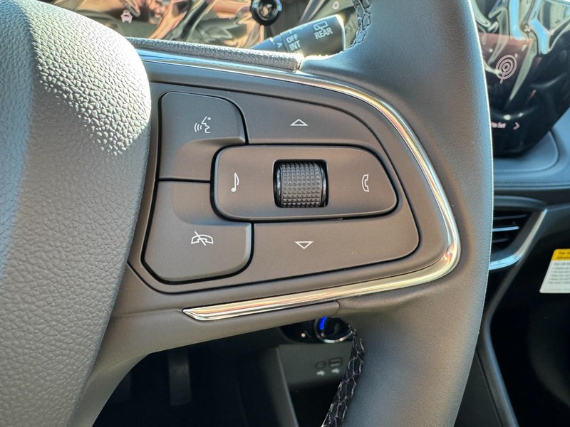 Buick Encore GX Vehicle Image 11