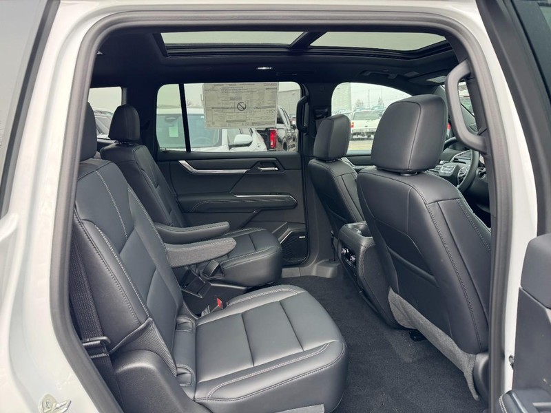 GMC Acadia Vehicle Image 05