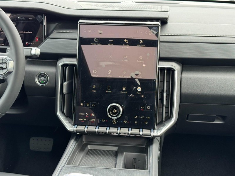 GMC Acadia Vehicle Image 08