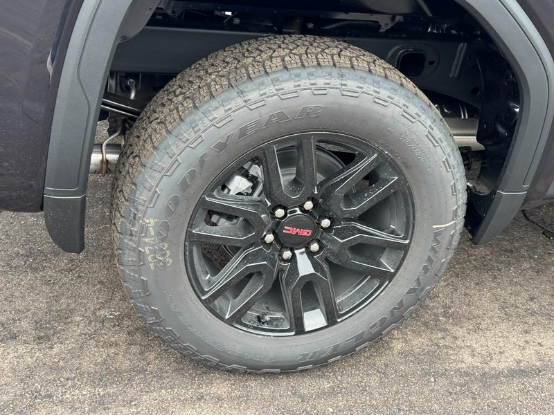 GMC Sierra 1500 Vehicle Image 04