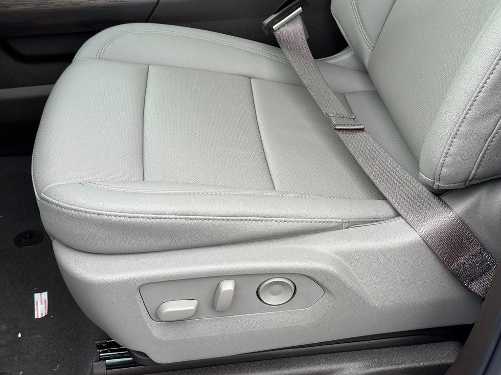 GMC Sierra 1500 Vehicle Image 15