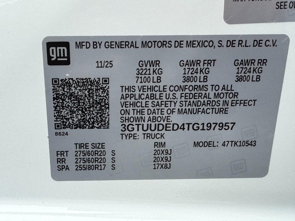 GMC Sierra 1500 Vehicle Image 16