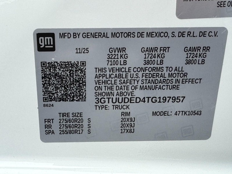 GMC Sierra 1500 Vehicle Image 16