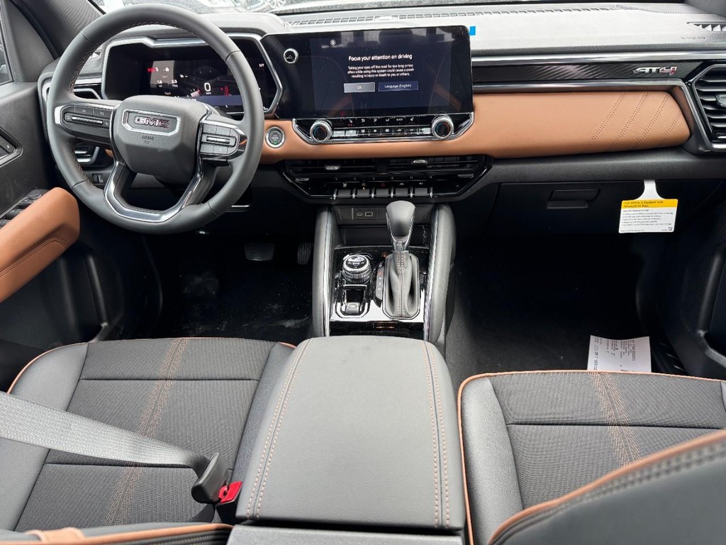 GMC Canyon Vehicle Image 06