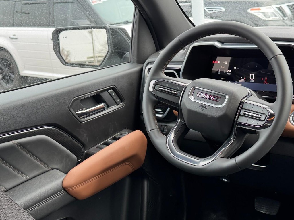 GMC Canyon Vehicle Image 07