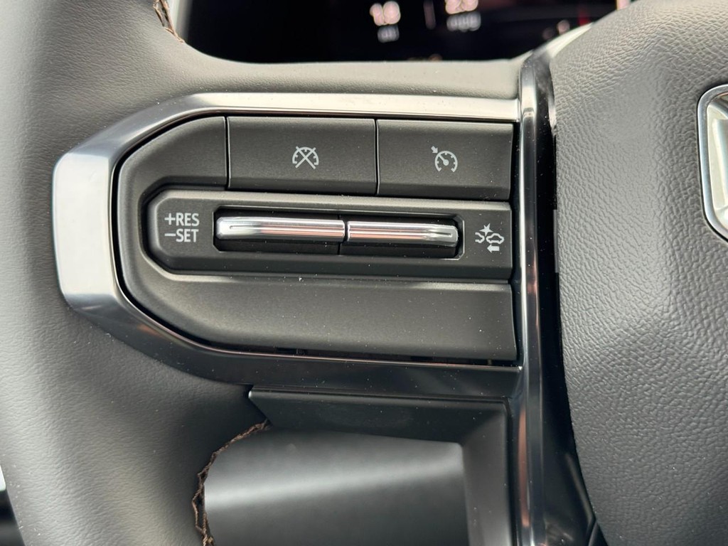 GMC Canyon Vehicle Image 10