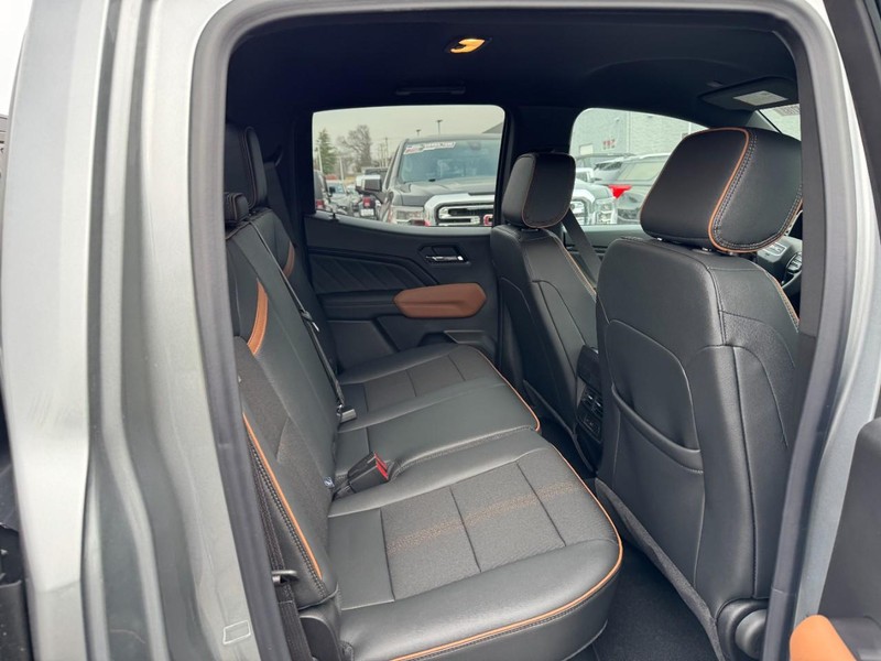 GMC Canyon Vehicle Image 05