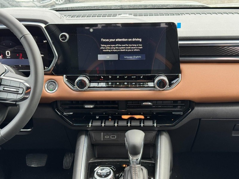 GMC Canyon Vehicle Image 08