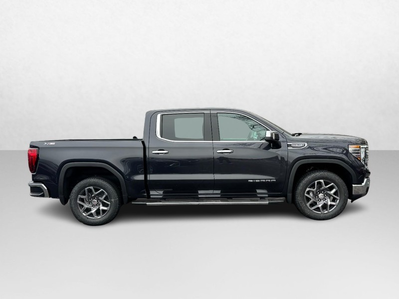 GMC Sierra 1500 Vehicle Image 02