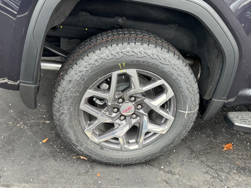 GMC Sierra 1500 Vehicle Image 04