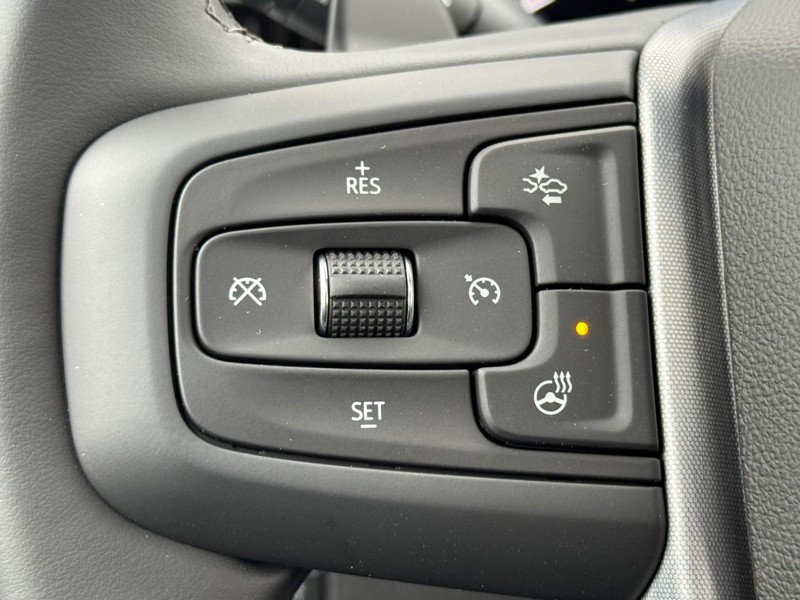 GMC Sierra 1500 Vehicle Image 11