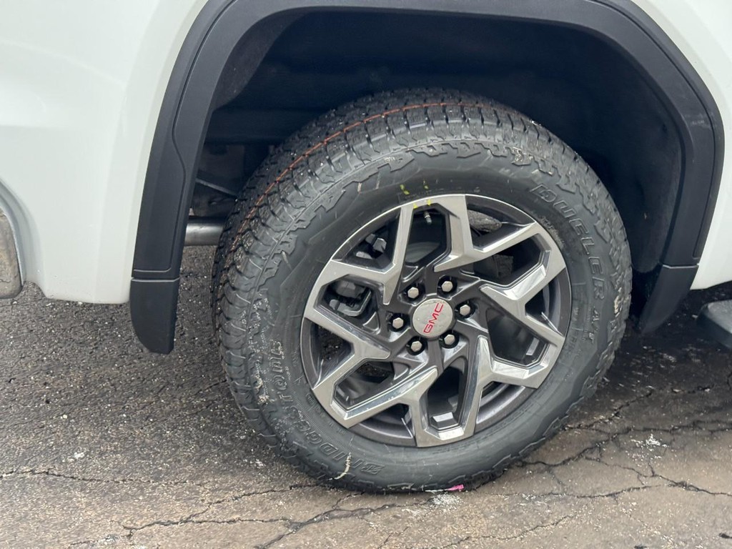 GMC Sierra 1500 Vehicle Image 04