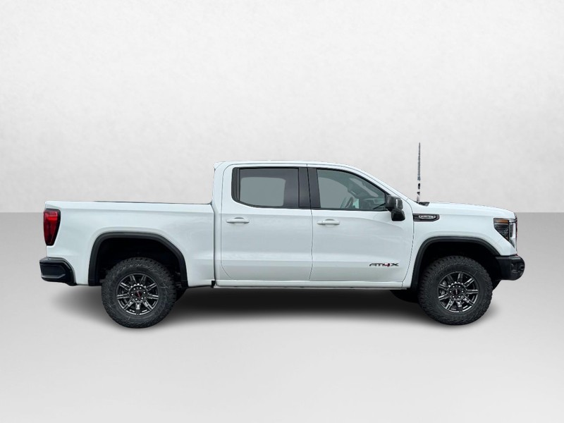 GMC Sierra 1500 Vehicle Image 02