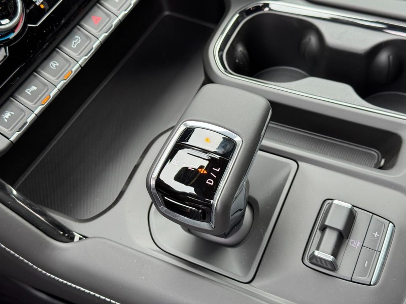 GMC Sierra 1500 Vehicle Image 13