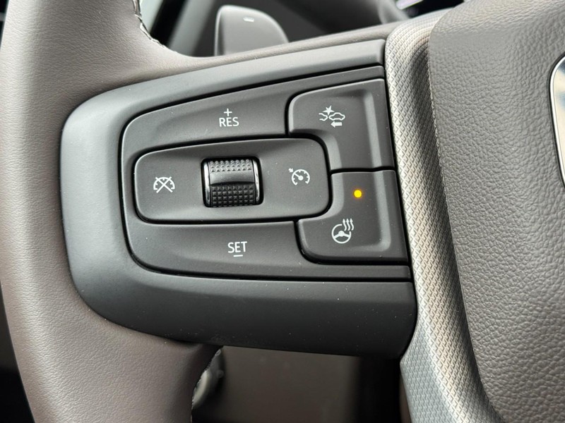 GMC Sierra 1500 Vehicle Image 11