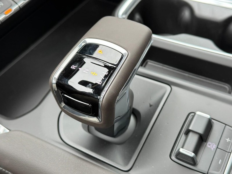 GMC Sierra 1500 Vehicle Image 13