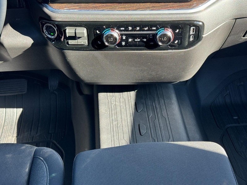 GMC Sierra 1500 Vehicle Image 09