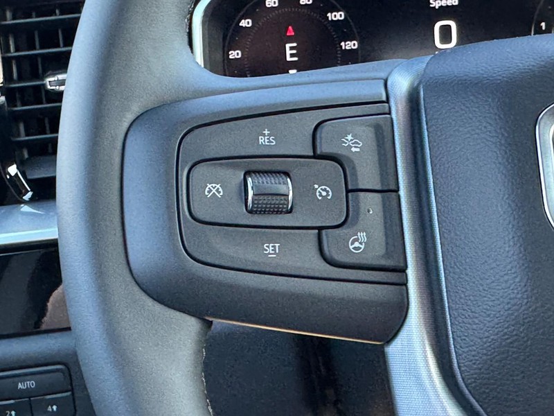 GMC Sierra 1500 Vehicle Image 10