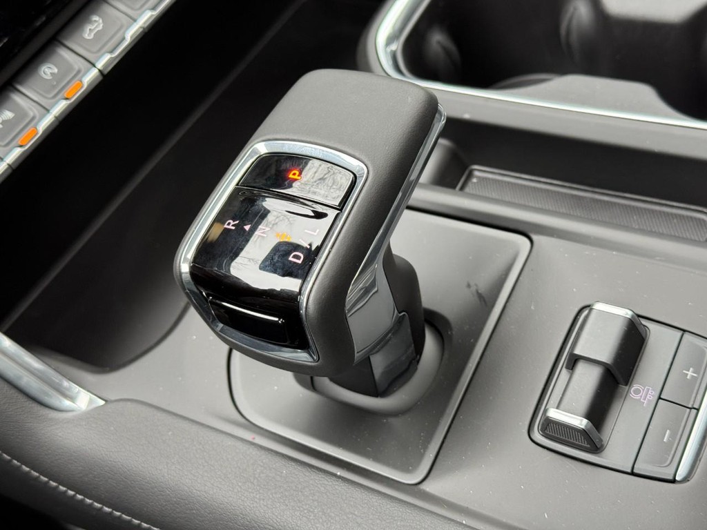 GMC Sierra 1500 Vehicle Image 13