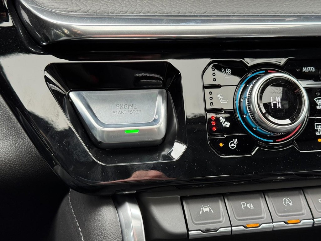 GMC Sierra 1500 Vehicle Image 14