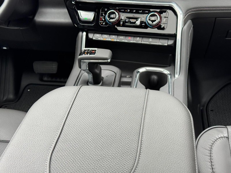 GMC Sierra 1500 Vehicle Image 09