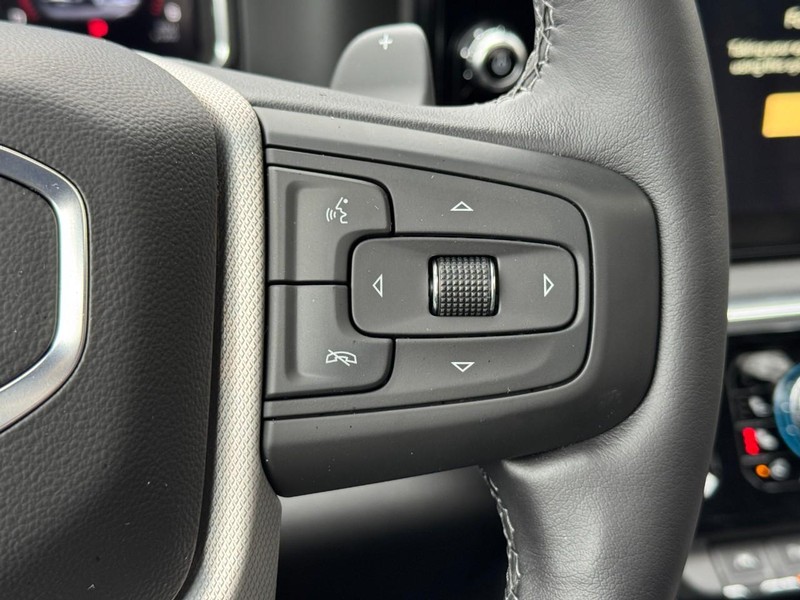 GMC Sierra 1500 Vehicle Image 12