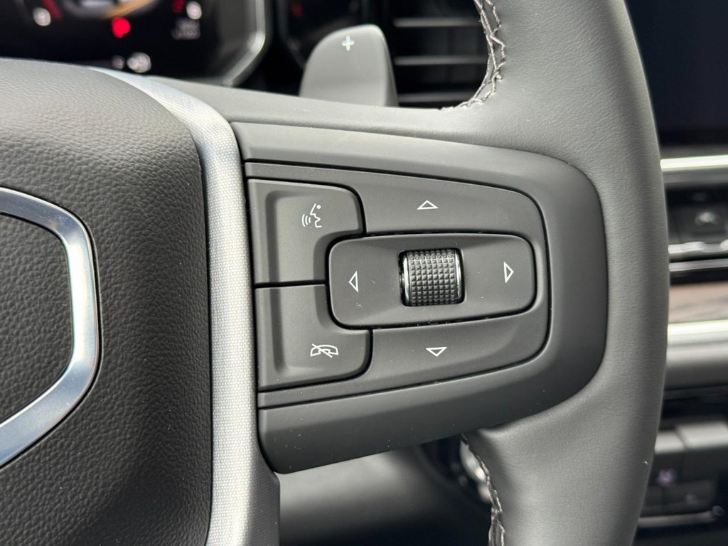 GMC Sierra 1500 Vehicle Image 12