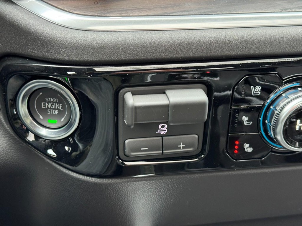 GMC Sierra 1500 Vehicle Image 14