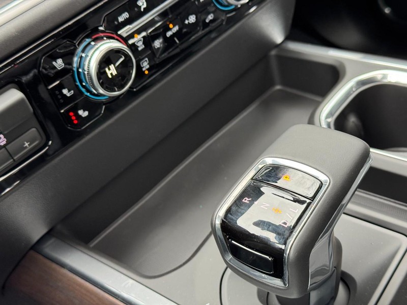 GMC Sierra 1500 Vehicle Image 13