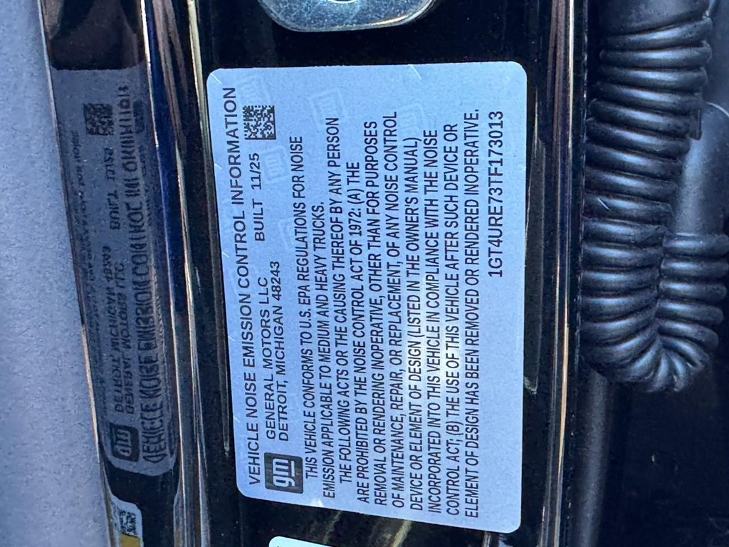 GMC Sierra 2500HD Vehicle Image 15