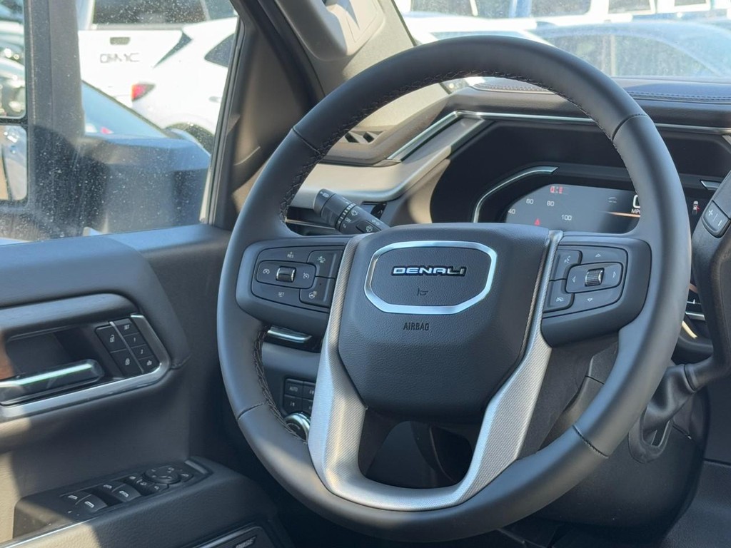 GMC Sierra 2500HD Vehicle Image 07