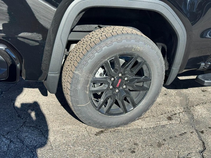 GMC Sierra 1500 Vehicle Image 04