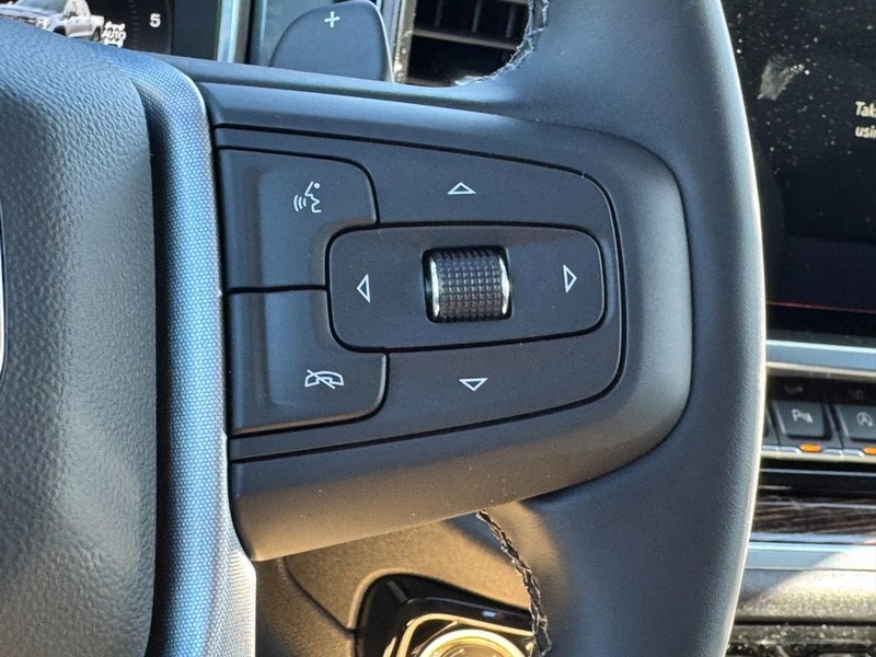 GMC Sierra 1500 Vehicle Image 11