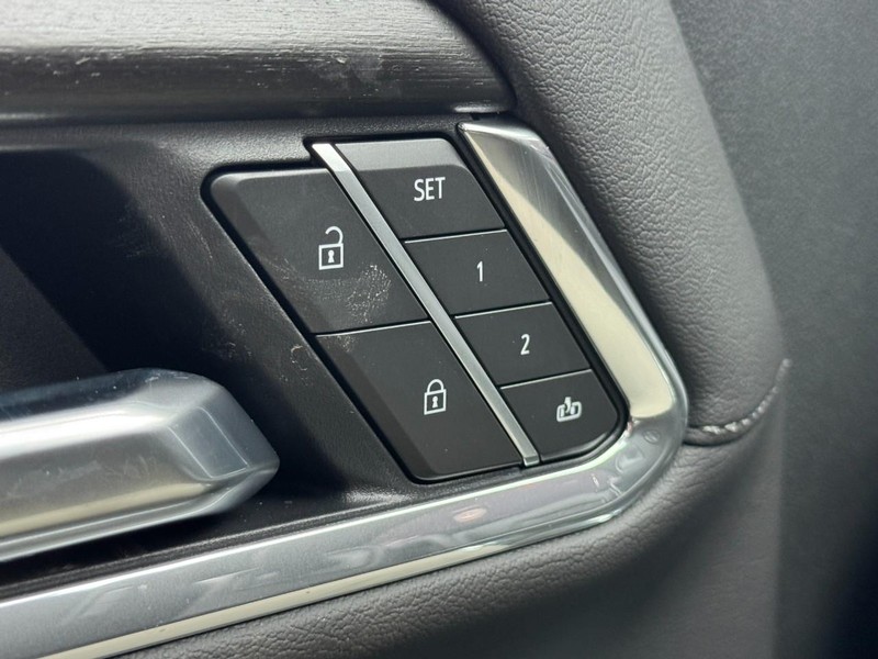 GMC Sierra 1500 Vehicle Image 10