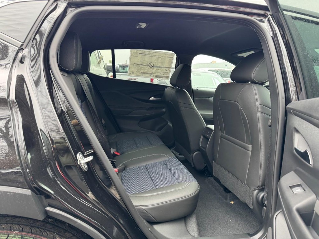 Buick Envista Vehicle Image 05