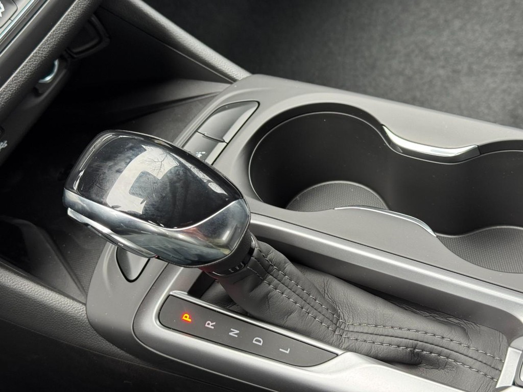 Buick Envista Vehicle Image 12