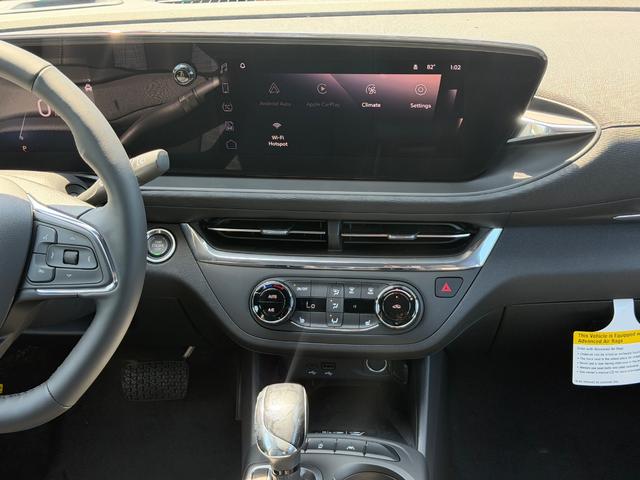 Buick Envista Vehicle Image 10