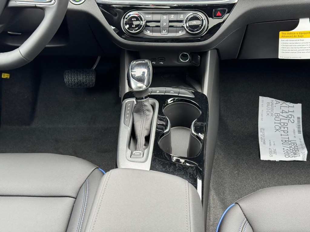 Buick Envista Vehicle Image 09