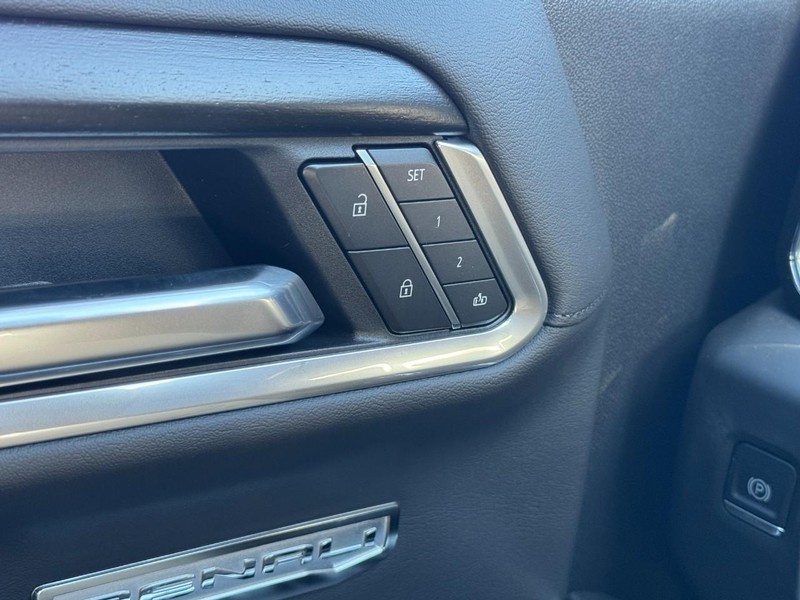 GMC Sierra 1500 Vehicle Image 10