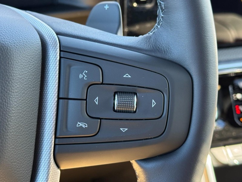 GMC Sierra 1500 Vehicle Image 12