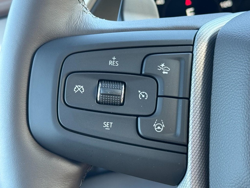 GMC Sierra 1500 Vehicle Image 11