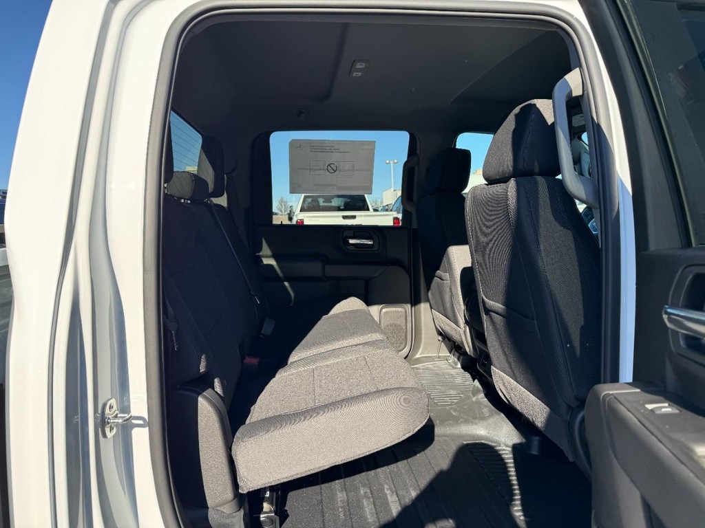 GMC Sierra 2500HD Vehicle Image 05