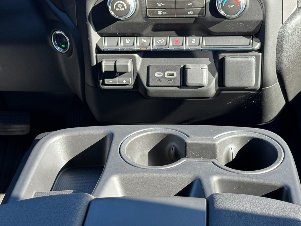 GMC Sierra 2500HD Vehicle Image 09