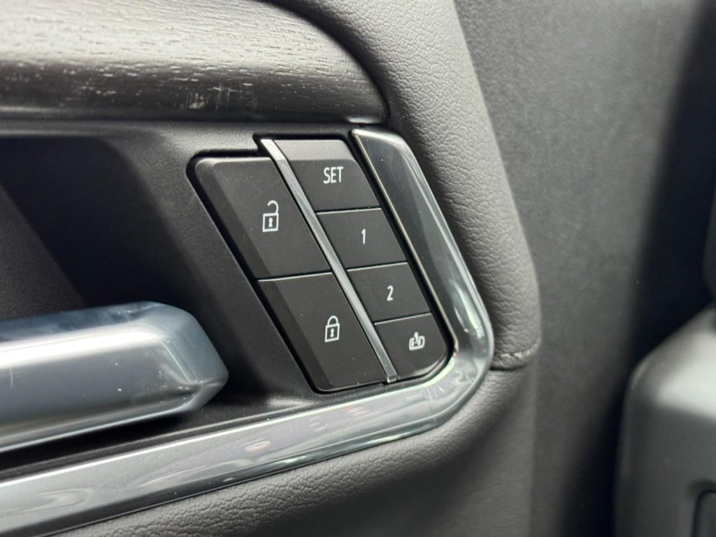 GMC Sierra 1500 Vehicle Image 11