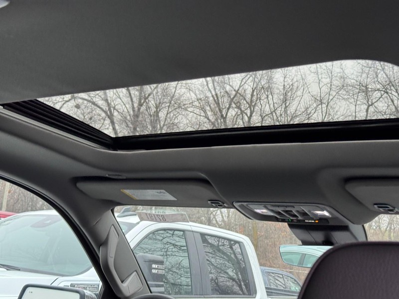 GMC Sierra 1500 Vehicle Image 10