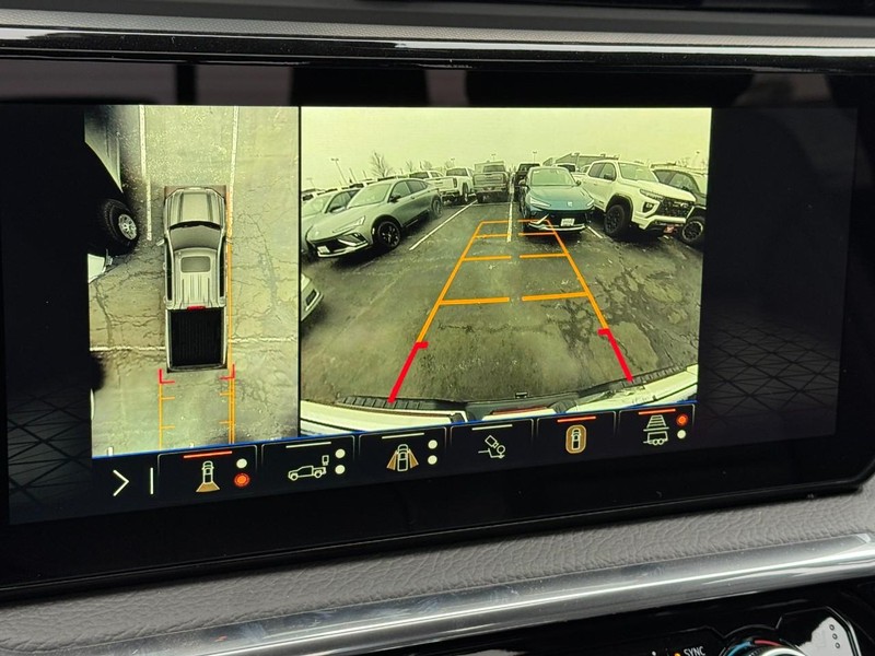 GMC Sierra 1500 Vehicle Image 16