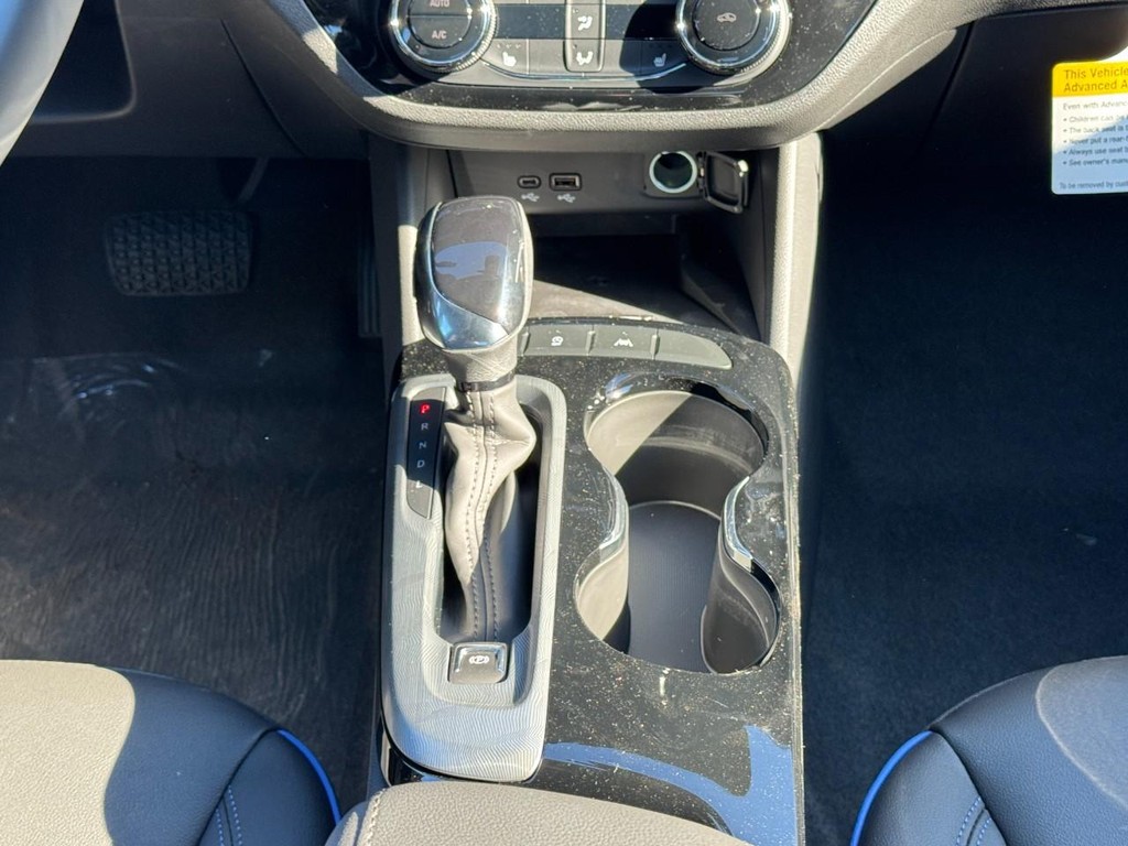 Buick Envista Vehicle Image 09