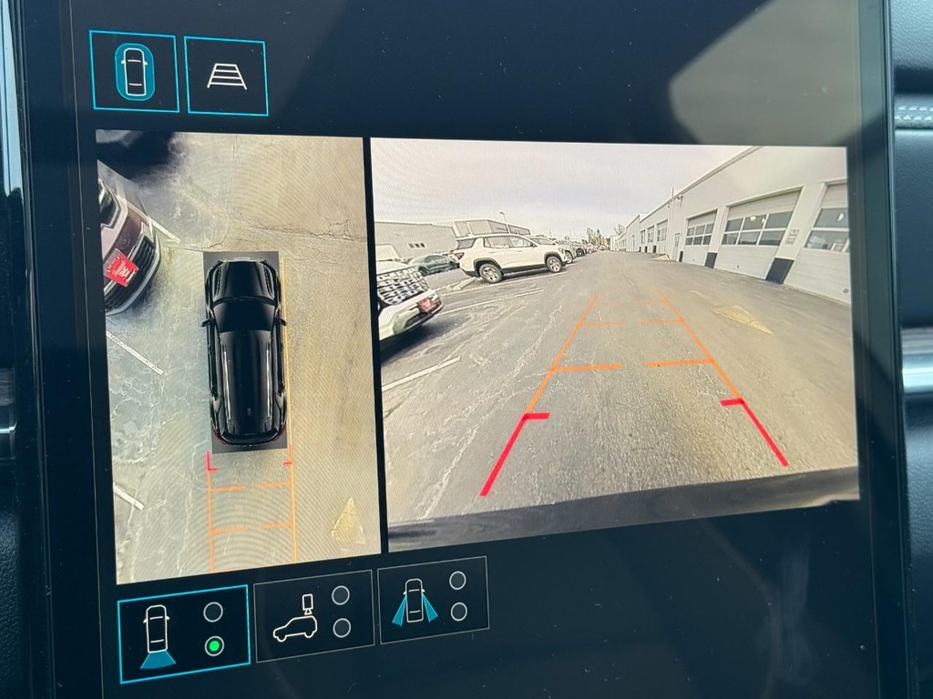 GMC Terrain Vehicle Image 14