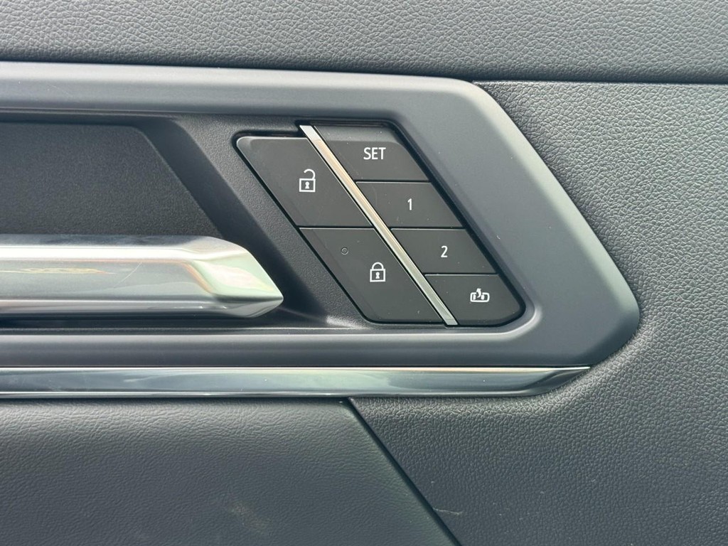 GMC Terrain Vehicle Image 10