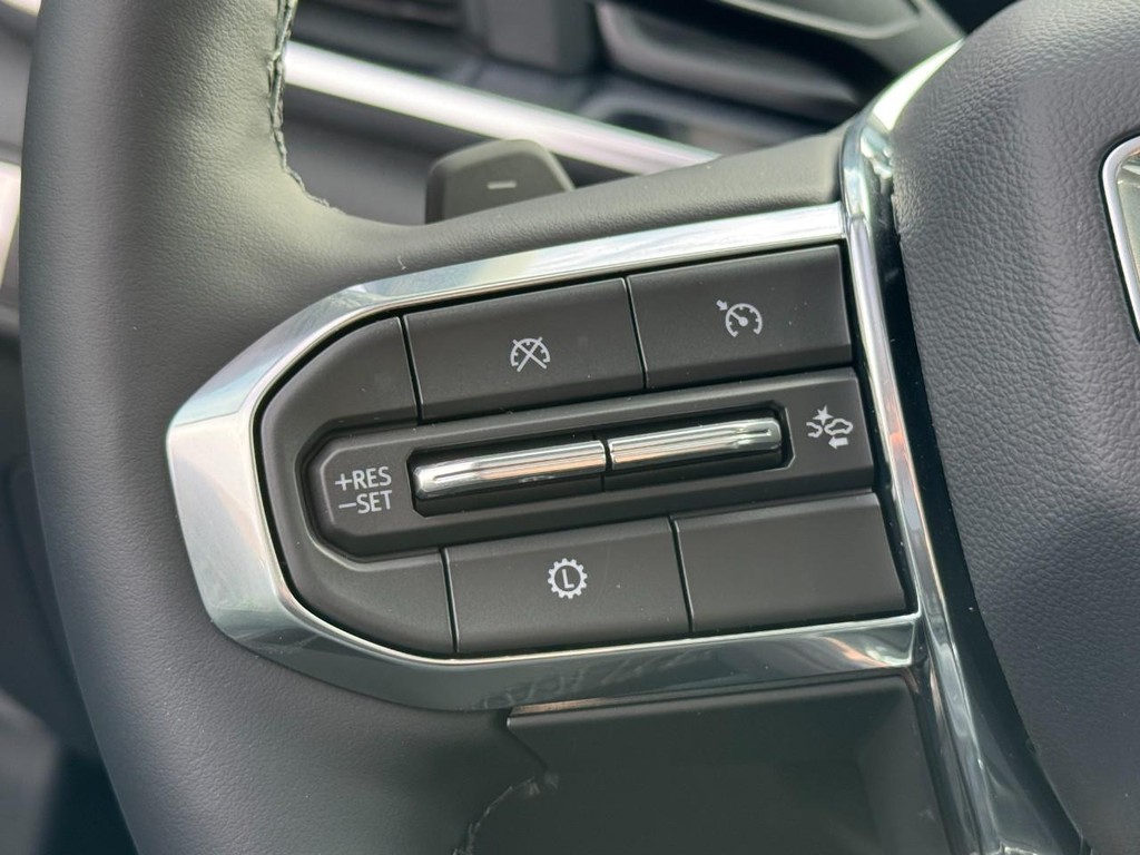 GMC Terrain Vehicle Image 11